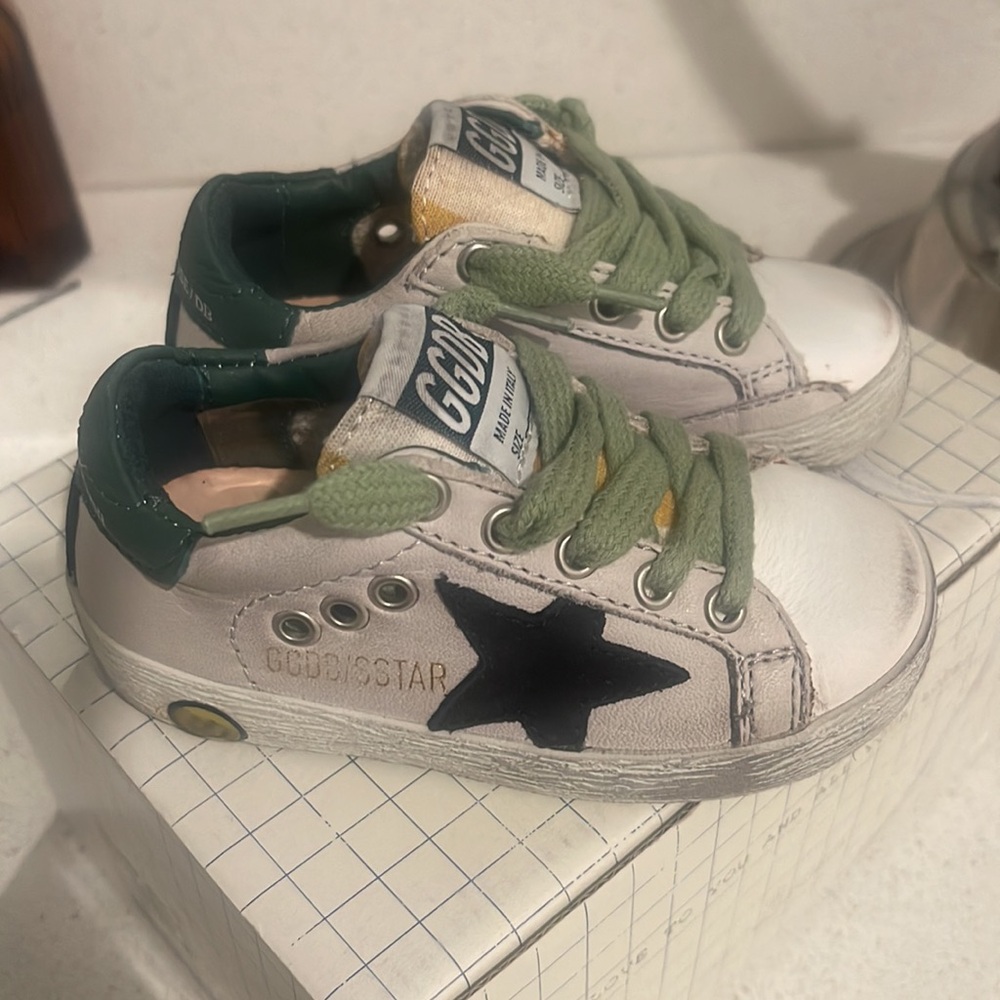Golden Goose Kids Sneaker with Black Star and Green Accents
